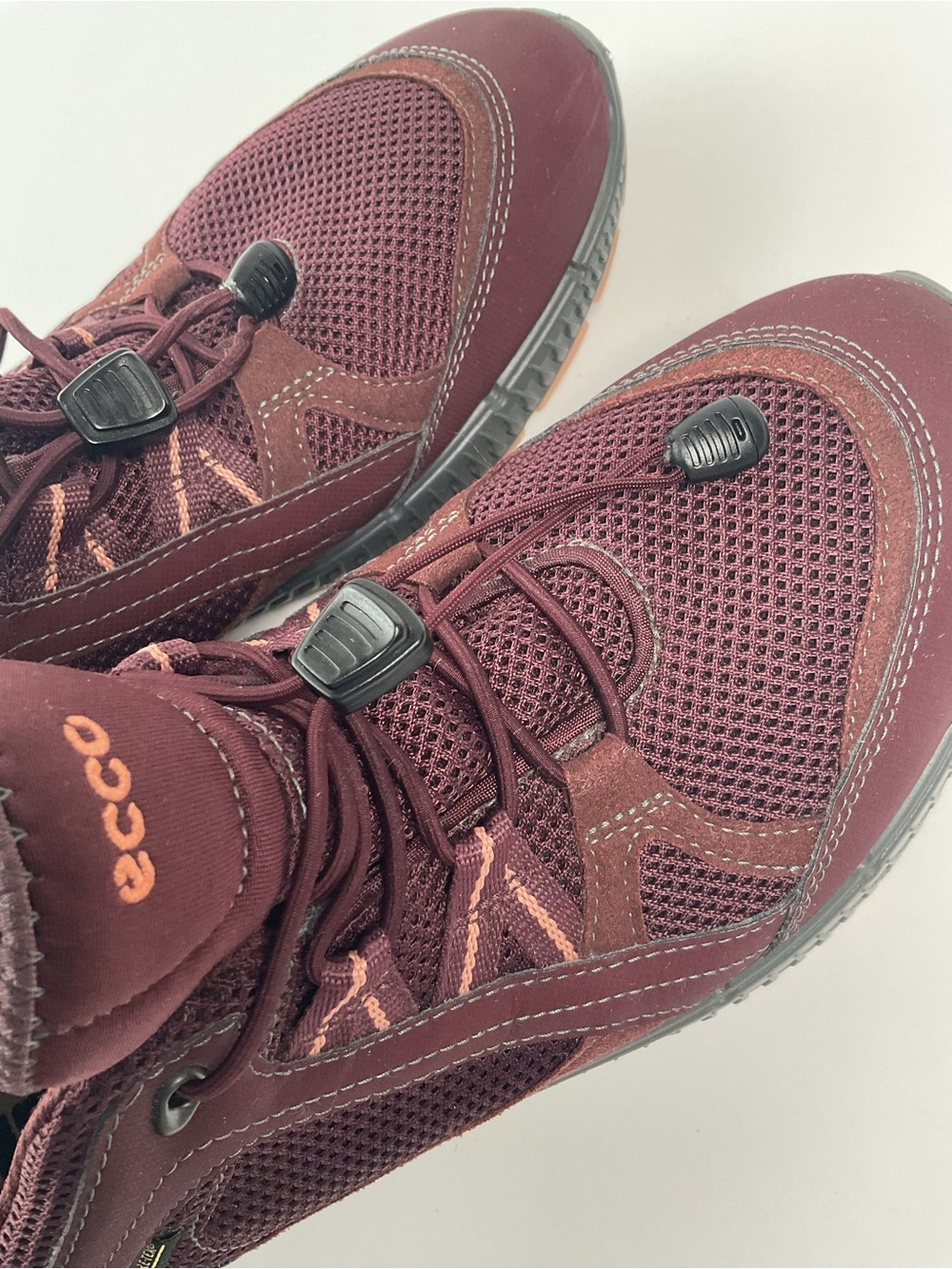 ECCO Burgundy Sneakers Women US 8 Gore-Tex Comfort Walking Shoes - Picture 10 of 10